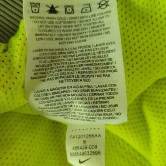 Nike N12 Women's Running Jacket Women's Size Small - Picture 8 of 11